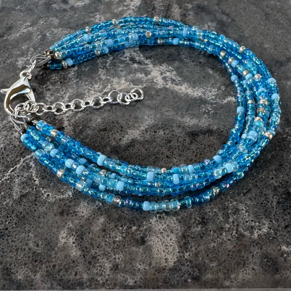 HAND CRAFTED BRACELET Ocean Blue Multi-Strand Czech Glass Beaded Delicate NWT - Picture 16 of 16